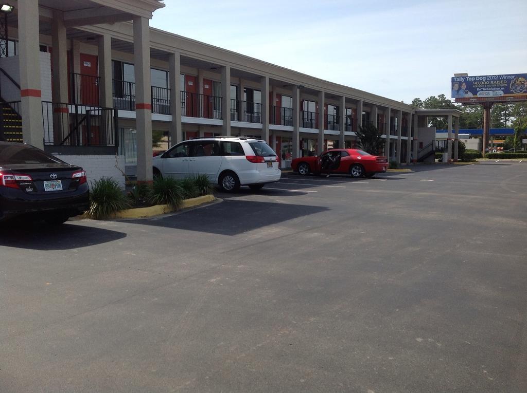Days Inn Panama City 23Rd Street Екстериор снимка
